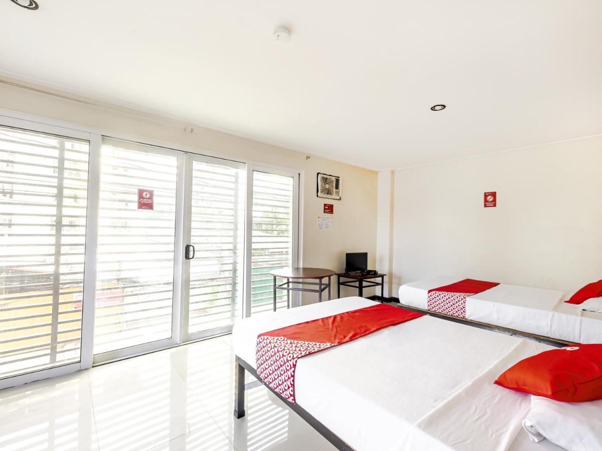 Oyo 842 City Smiles Apartelle San Juan  Eksteriør billede