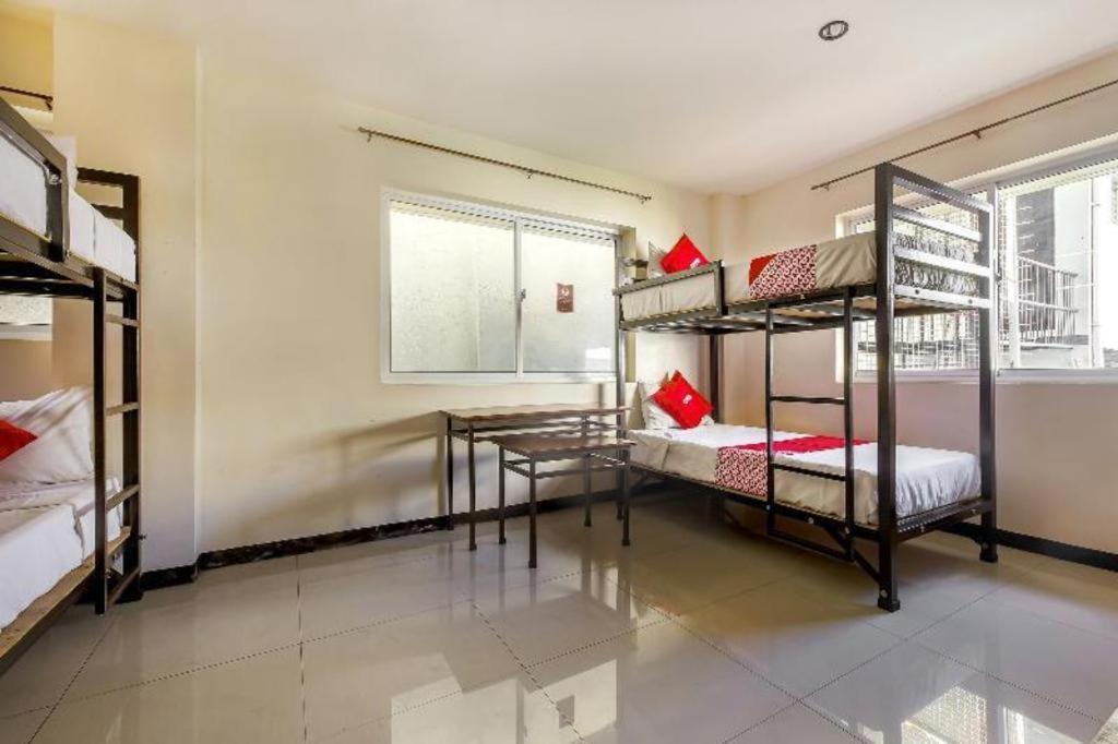 Oyo 842 City Smiles Apartelle San Juan  Eksteriør billede